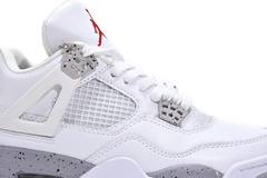 AIR JORDAN 4 "TECH WHITE" na internet