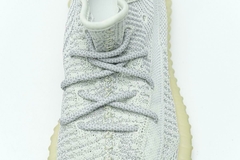 YEEZY 350V2 "YESHAYA REFLECTIVE" - Urso Importador