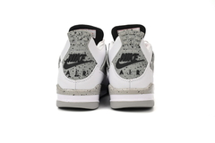 AIR JORDAN 4 "WHITE CEMENT" na internet