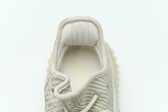 Imagem do YEEZY 350V2 "CITRIN REFLECTIVE"