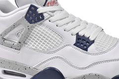 AIR JORDAN 4 "MIDNIGHT NAVY" na internet