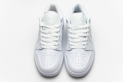 AIR JORDAN 1 LOW "PURE PLATINUM"