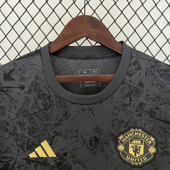 Camiseta Manchester United Pré-Jogo 24/25