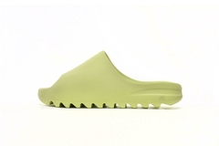 YEEZY SLIDE "GLOW GREEN"