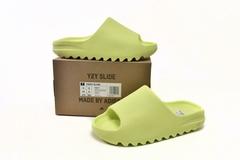 YEEZY SLIDE "GLOW GREEN" - comprar online