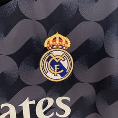 Camiseta Real Madrid Manga Longa Away 23/24 Versão Torcedor