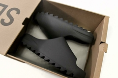 YEEZY SLIDE "ONYX"