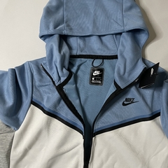 JAQUETA NIKE TECH FLEECE na internet