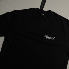 CAMISETA REPRESENT “OWNERS CLUB SCRIPT”