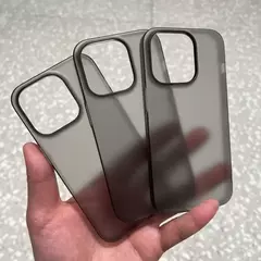 Funda Ultra Fina de PC Translúcida para iPhone