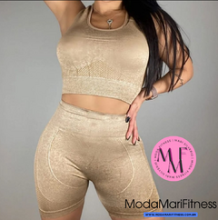 Conjunto fitness Fernanda em poliamida - Top nadador + Short com empina bumbum - Moda Mari Fitness 