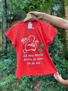 Camiseta Ayni - Nina Há uma magia dentro de cada um de nós - comprar online