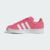 Tênis ADIDAS CAMPUS 00S na cor Pink Fusion, com detalhes em branco e design casual.