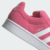 Tênis ADIDAS CAMPUS 00S na cor Pink Fusion, com detalhes em branco e design casual.