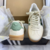 Tênis Adidas Gazelle na cor Semmy Green, com cabedal em couro e detalhes em verde.