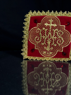 Banner for category ALTAR LINEN SET