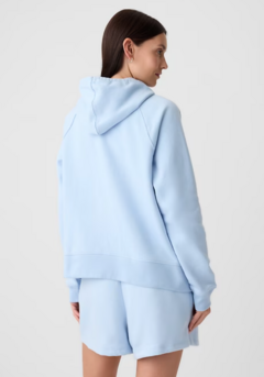 Campera GAP c/Capucha - Celeste - comprar online