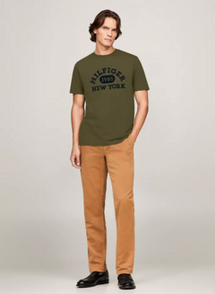 Remera Tommy Hilfiger - Verde Musgo - Hombre en internet