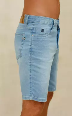 Bermuda Jeans Slim - Beagle Azul claro - comprar online