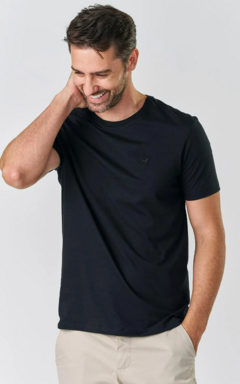 Camiseta Beagle Pima - Preto - comprar online