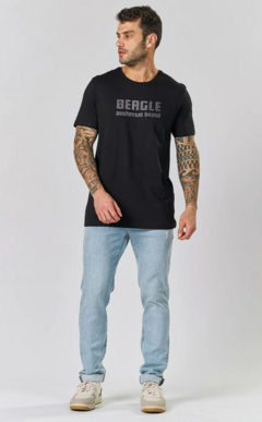 Camiseta Beagle - Estampada Preta - comprar online