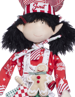 Muñeca Duenda Chef "Sweet" de 70 cm con gorro de chef y traje navideño, sosteniendo una galleta de jengibre.