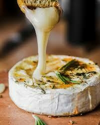 CAMEMBERT ASSADO - Savoyard