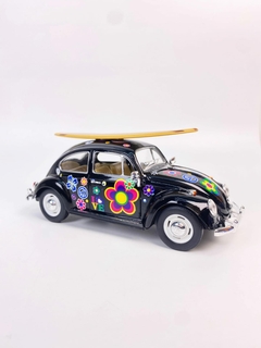 Miniatura De Carro Fusca 1967 Com Prancha De Surf Em Metal Maisto