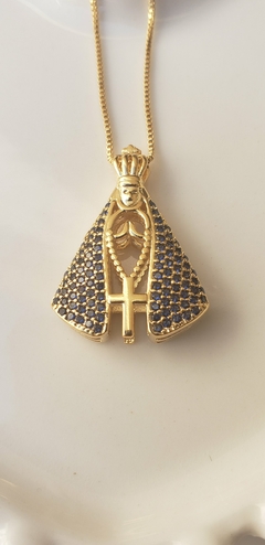 Gargantilha Nossa Senhora Aparecida Manto com pedras cravejadas duas cores dois lados (azul e cristal) - comprar online