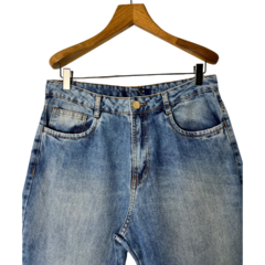 Calça Jeans Delave Mom - comprar online