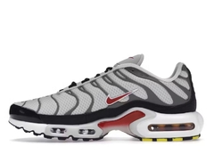 Air Max Plus TN Varsity Red na internet