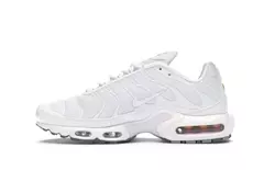 Air Max TN Plus Triple White na internet