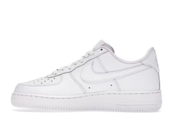 Air Force 1 Triple white na internet