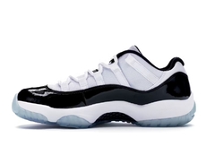 Air Jordan 11 Low Concord na internet