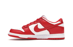 Nike Dunk Low “University Red” na internet