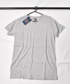 Man Remera Cuello V Classic Gris melange 616AEG