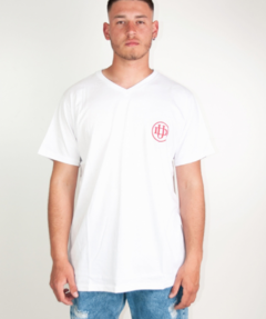 Man Remera Cuello V Classic Blanca 616AFB - comprar online