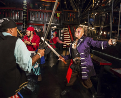 2x1 Pirate Day: Show, Open Bar & Dinner (Grilled Chicken) - Club VC Travel