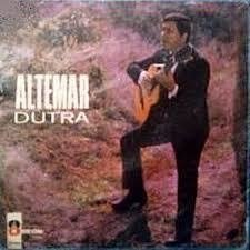 Altemar Dutra 1968 - Murmura o mar - Na compra de 10 álbuns musicais, 10 filmes ou desenhos, o Pen-Drive será grátis...Aproveite!