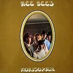 Bee Gees 1968 - Horizontal - Na compra de 10 álbuns musicais, 10 filmes ou desenhos, o Pen-Drive será grátis...Aproveite!