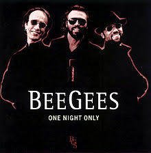 Bee Gees 1998 - One Night Only - Na compra de 10 álbuns musicais, 10 filmes ou desenhos, o Pen-Drive será grátis...Aproveite!