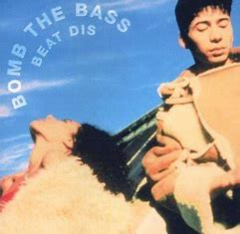 Bomb the Bass 1999 - Beat Dis The Very Best Of - Na compra de 10 álbuns musicais, 10 filmes ou desenhos, o Pen-Drive será grátis...Aproveite! - comprar online