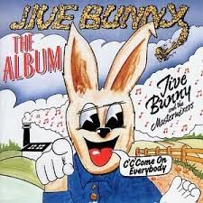 Jive Bunny & The Mastermixers - The Very Best Of Jive Bunny & The Mastermixers - Na compra de 15 álbuns musicais, 20 filmes ou desenhos, o Pen-Drive será grátis...Aproveite!