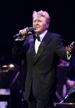 JOE LONGTHORNE (VIDEO) - LIVE FROM SHEFFIELD CITY HALL (2004) - Na Escolha de 10 álbuns musicais, 10 filmes ou desenhos, o Pen-Drive será grátis...Apr