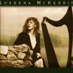 Loreena McKennitt 1989 - North Park Gallery Victoria BC - Na compra de 15 álbuns musicais, 20 filmes ou desenhos, o Pen-Drive será grátis...Aproveite!