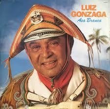 Luiz Gonzaga 1975 - Asa Branca - Na compra de 15 álbuns musicais, 20 filmes ou desenhos, o Pen-Drive será grátis...Aproveite!