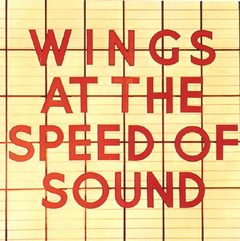 Paul McCartney 1976 - Wings At The Speed Of Sound - Na compra de 15 álbuns musicais, 20 filmes ou desenhos, o Pen-Drive será grátis...Aproveite!