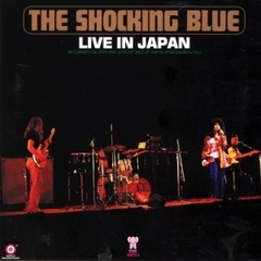 Shocking Blue 1971 - Live (Live In Japan) - Na compra de 15 álbuns musicais, 20 filmes ou desenhos, o Pen-Drive será grátis...Aproveite!