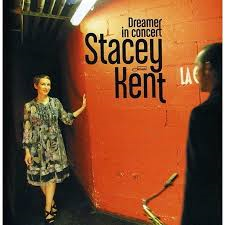 Stacey Kent 2011 - Dreamer In Concert - Na compra de 15 álbuns musicais, 20 filmes ou desenhos, o Pen-Drive será grátis...Aproveite!
