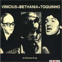 Vinicius de Moraes 1971 - Vinícius + Bethânia + Toquinho...Em La Fusa - Pen-Drive vendido separadamente. Na compra de 10 Álbuns de sua preferência o Pen-Drive 16GB será cortesia.